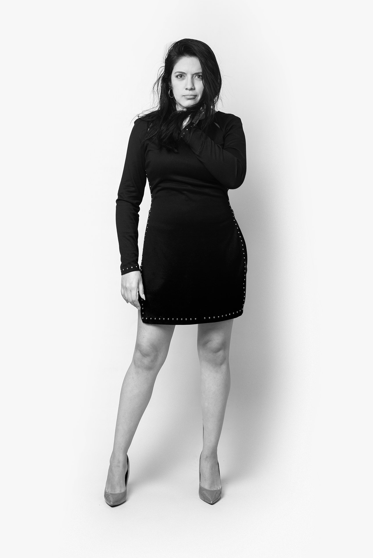Stefanie Medina Reyes en retrato blanco y negro
